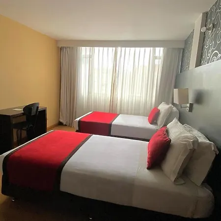 Hotel Silver Javeriana By Hospedium Bogotá Extérieur photo